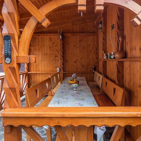 Casa Lazar Hotel Buşteni Eksteriør billede